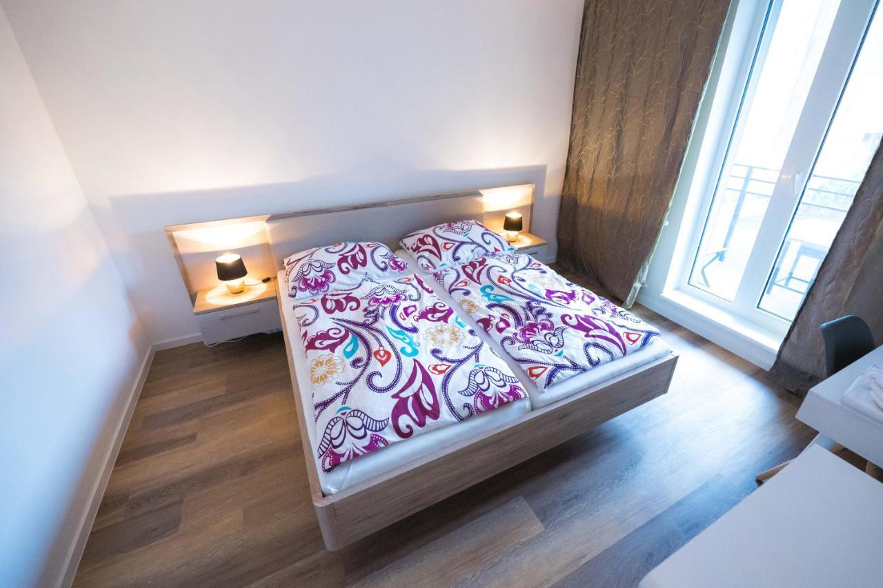 Bein Apartment With Parking Brno Buitenkant foto